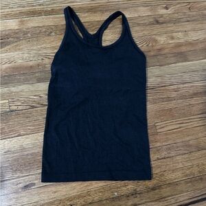 Lululemon black ribbed tank size 6